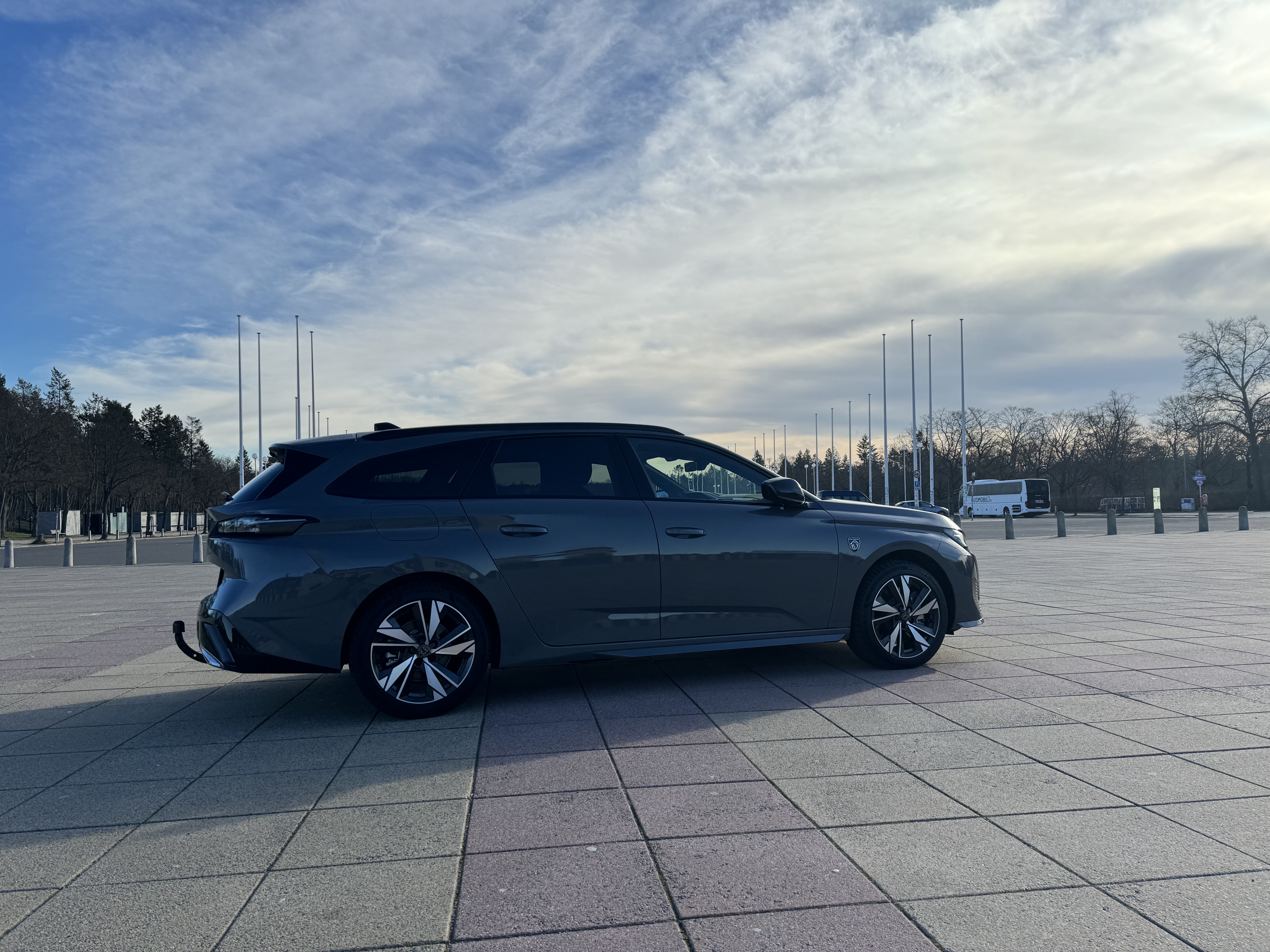 Peugeot Der neue 308 GT | HYBRID 225 e-EAT8 5